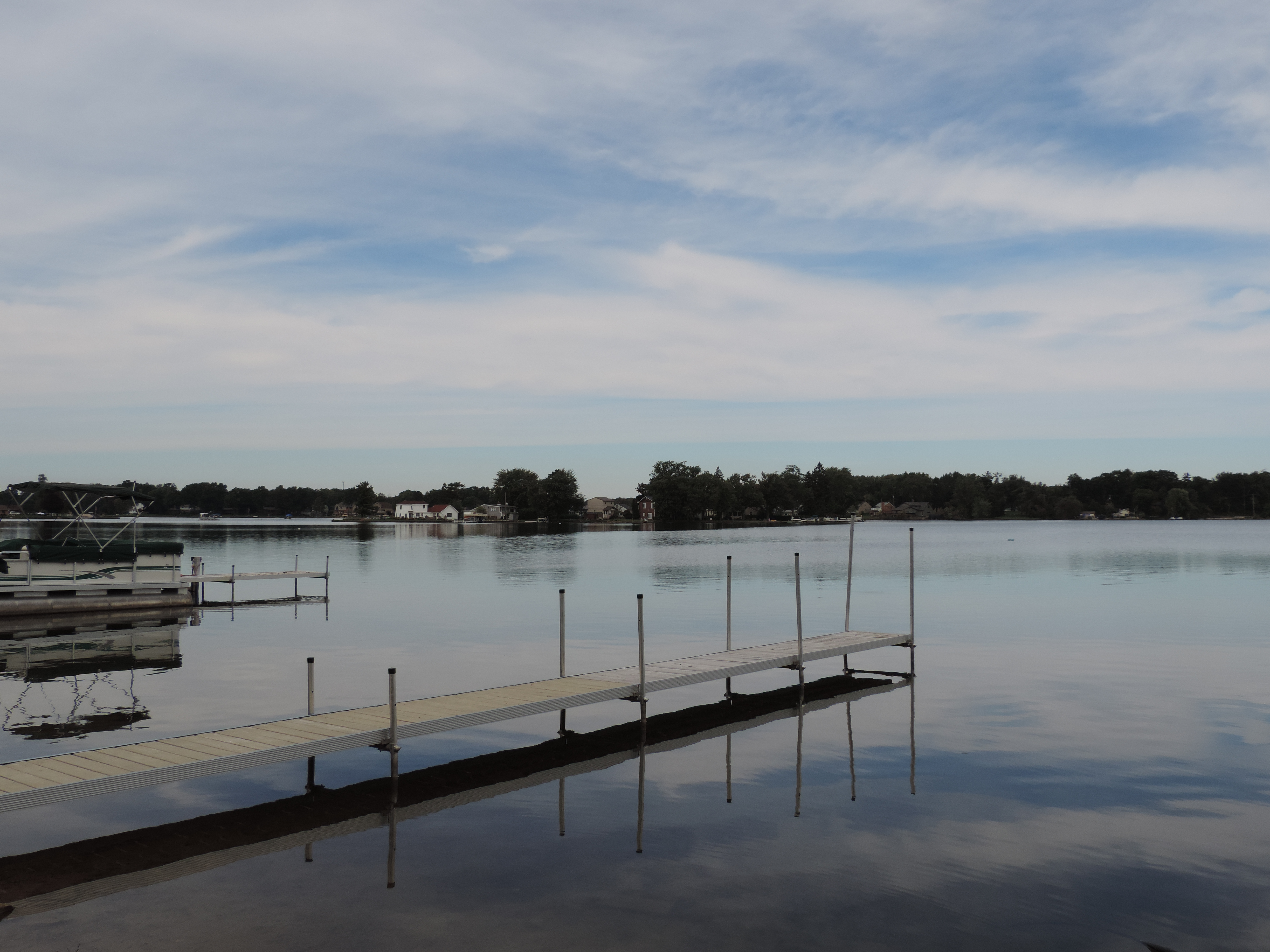 Homes on Duck Lake in Oakland County MI