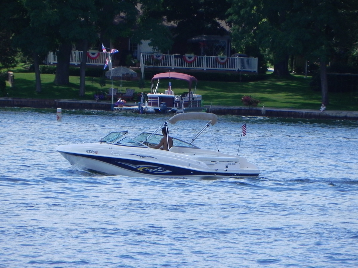 Boating on White Lake