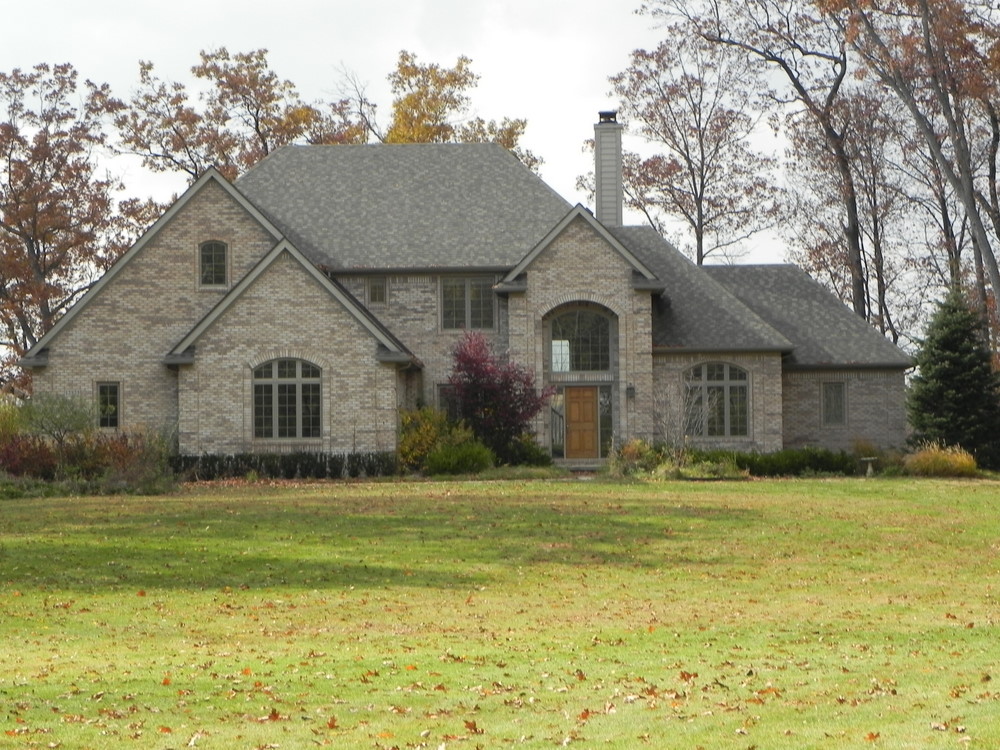 Whalen Lake properties Hartland MI