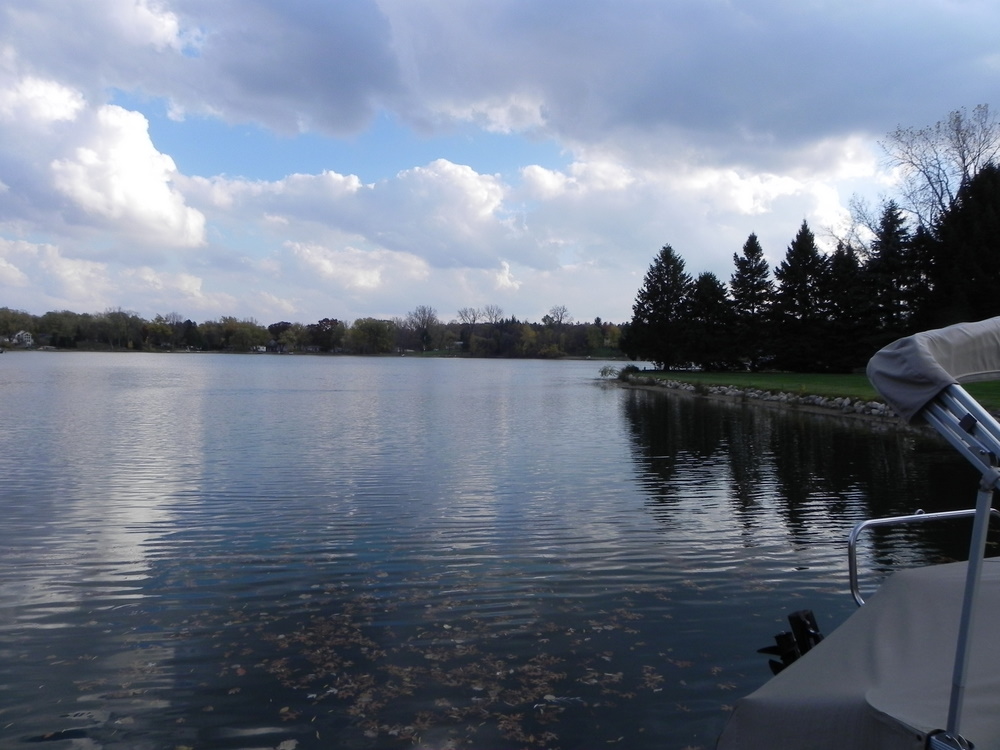 Woodruff Lake homes for sale in Highland MI