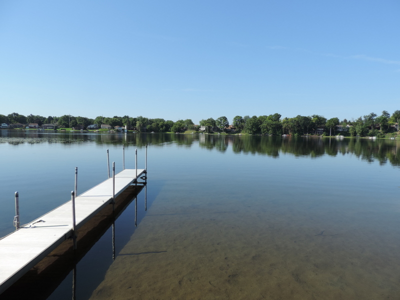 Lakefront homes on Oxbow Lake in White Lake Township