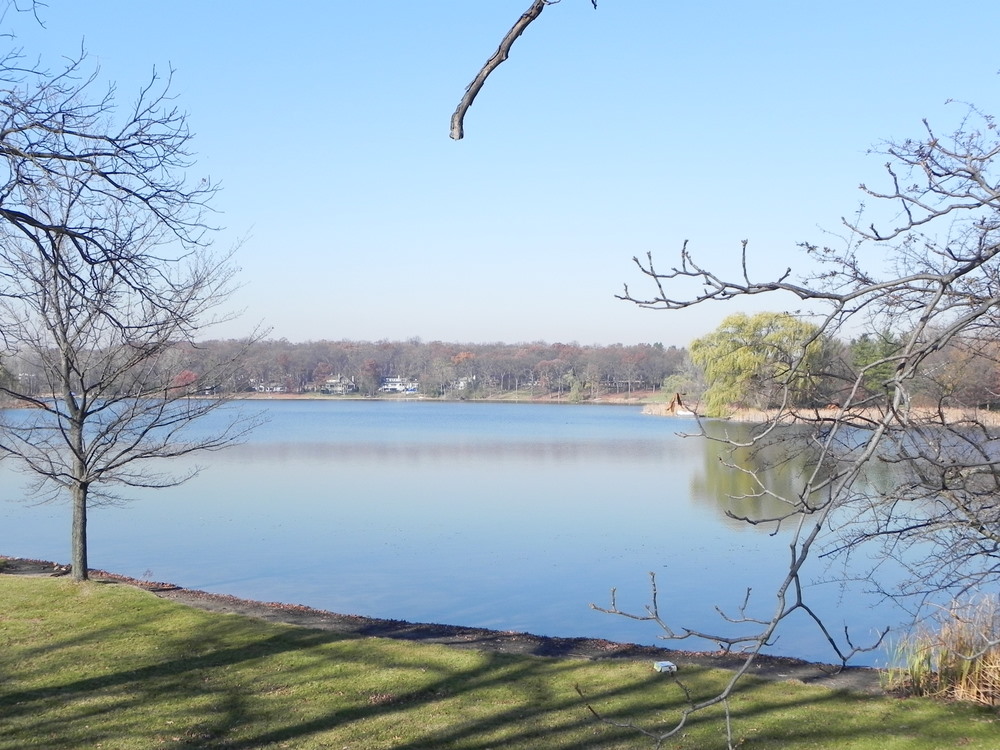 Lake homes for sale on Gilbert Lake in Bloomfield MI