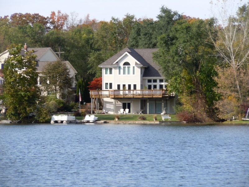 Townsend Lake houses Independence MI