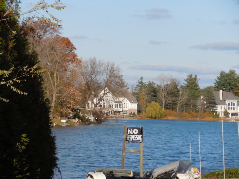 Tommys Lake homes Orion Michigan