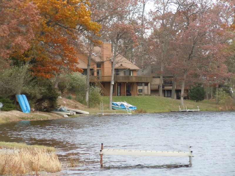 Bullard Lake Homes Hartland MI