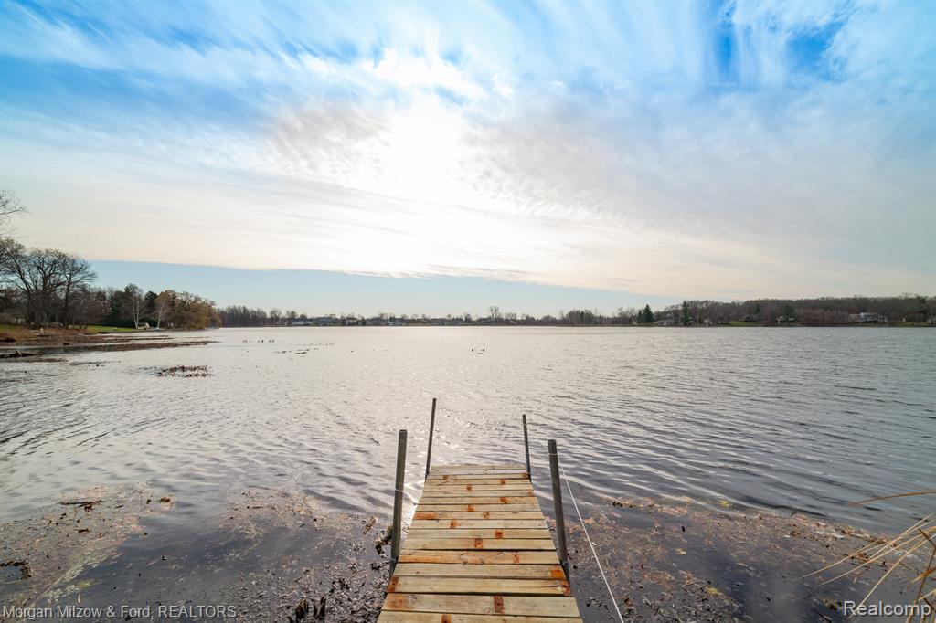 Seymour Lake homes Oakland County MI