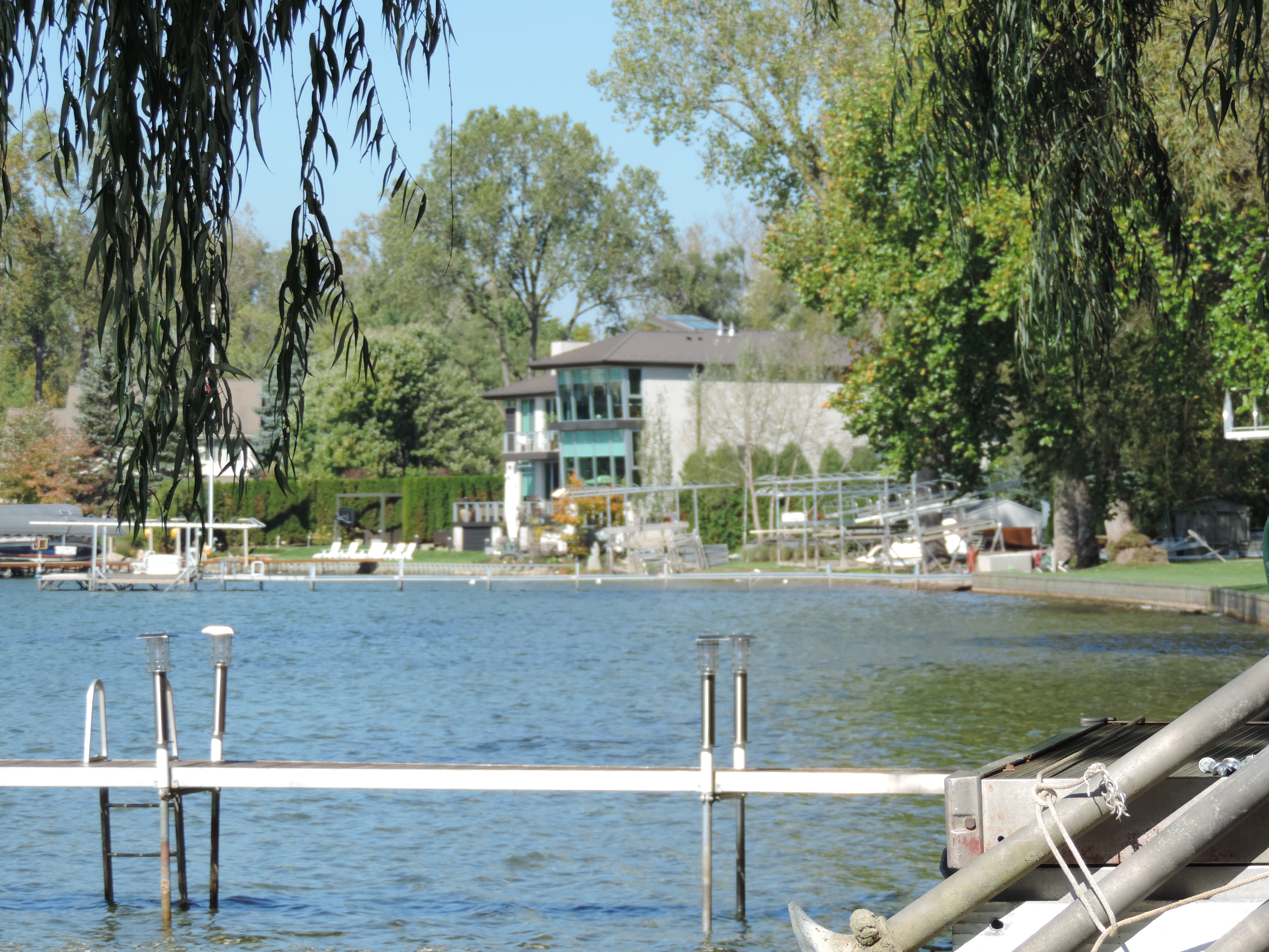 Lake houses on Pine Lake in W Bloomfield MI