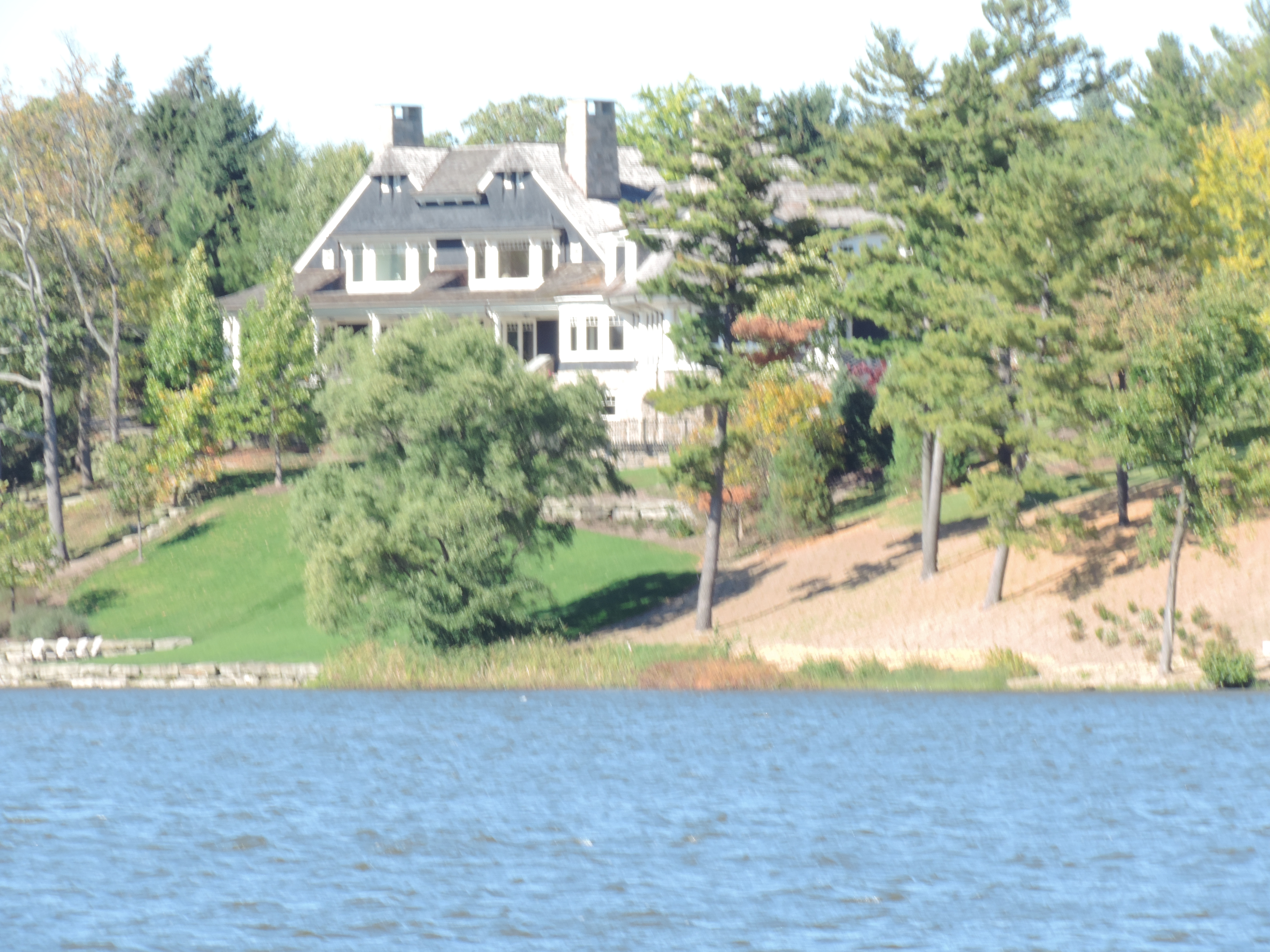 Lakefront homes Island Lake Bloomfield MI