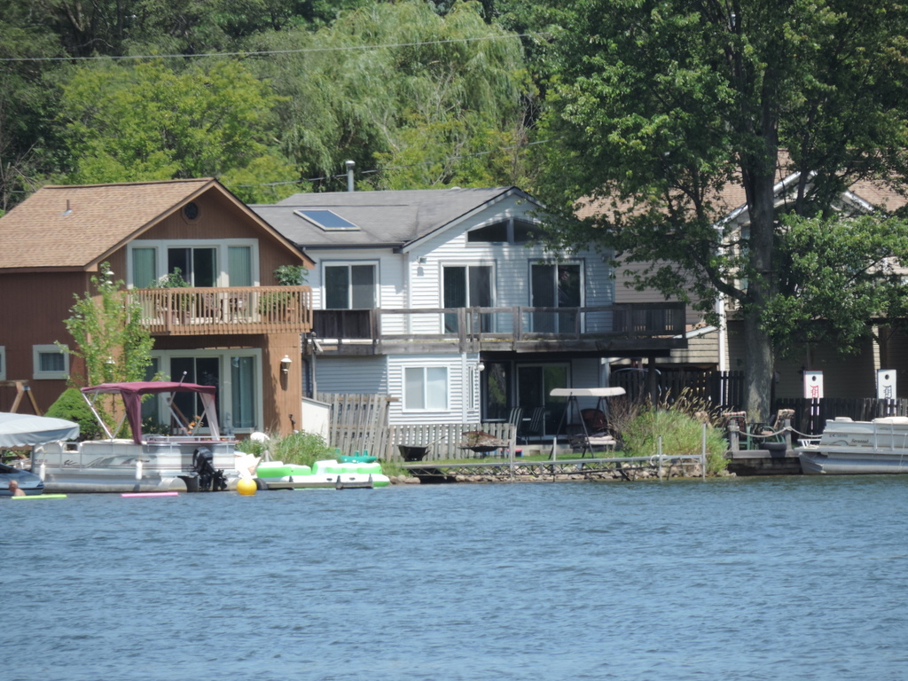 Waterfront homes for sale on Pontiac Lake in White Lake MI
