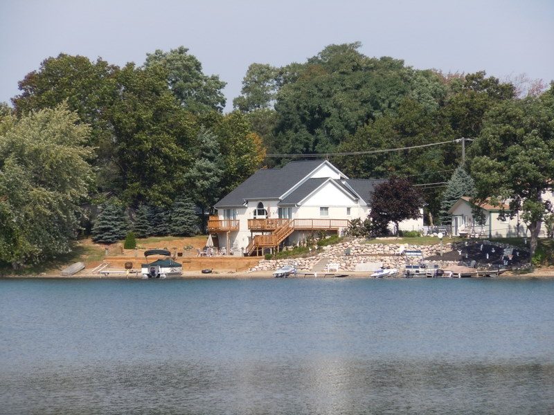 Lakefront homes for sale on Mandon Lake in White Lake MI